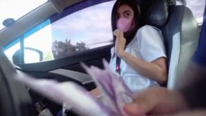 Easy Money Nanaman Ang Estudyanteng Pa Walk