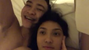 Iniyot ni Darren si Ate Karen